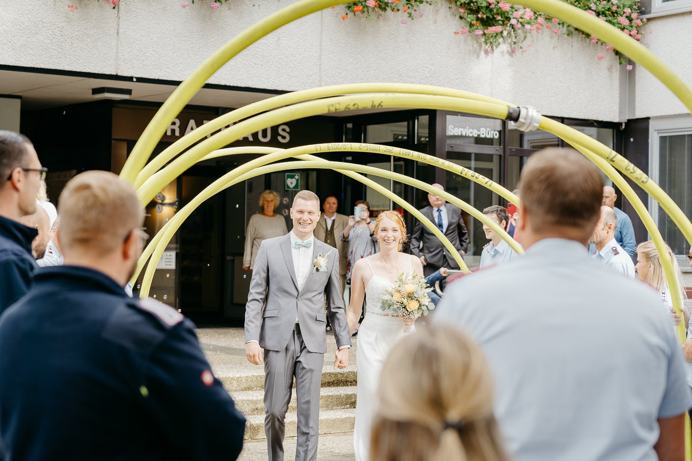 Hochzeitsfeier Bad Harzburg – Ausgelassene Stimmung unter den Gästen, fröhliche Hochzeitsfeier, Hochzeitsfotografie Bad Harzburg Kathrin Skorpel
